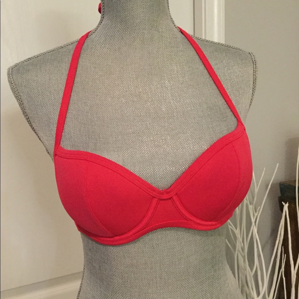 Victoria’s Secret bikini top. Pink.